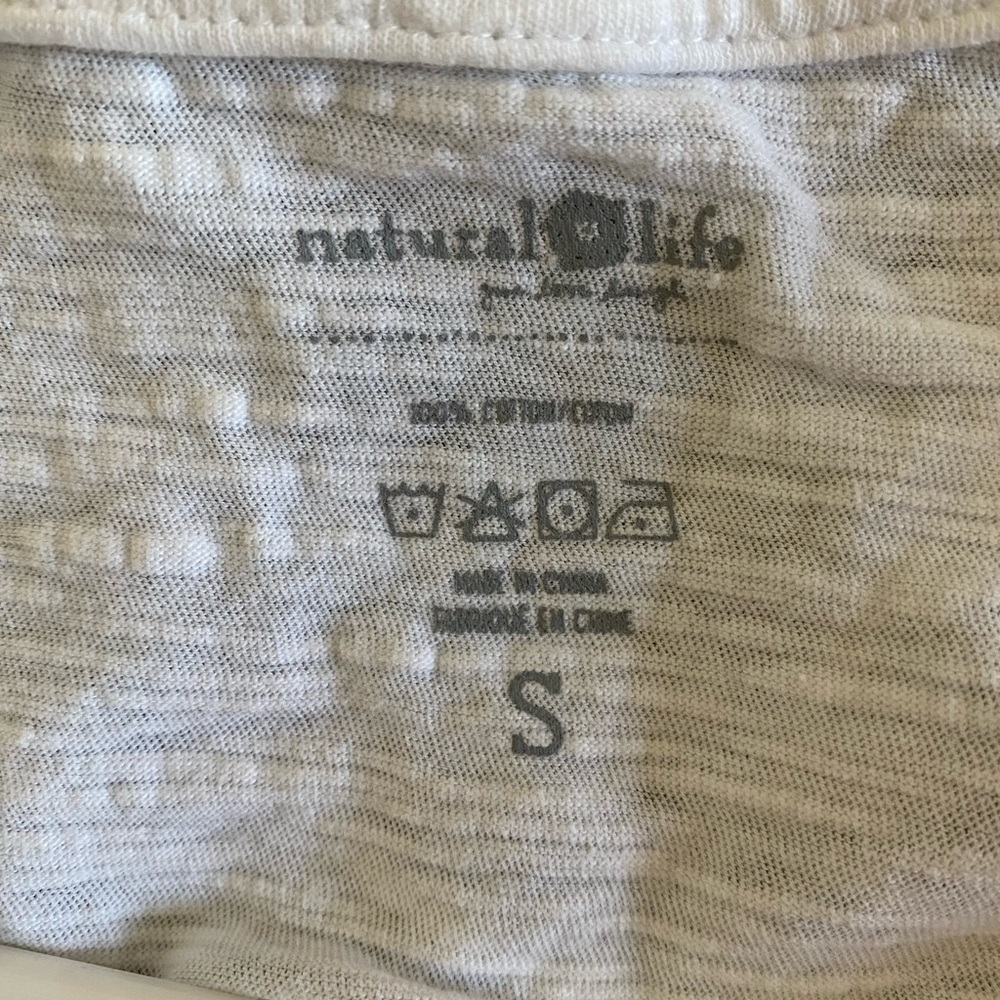 Natural Life Graphic Tee - Picture 3 of 3